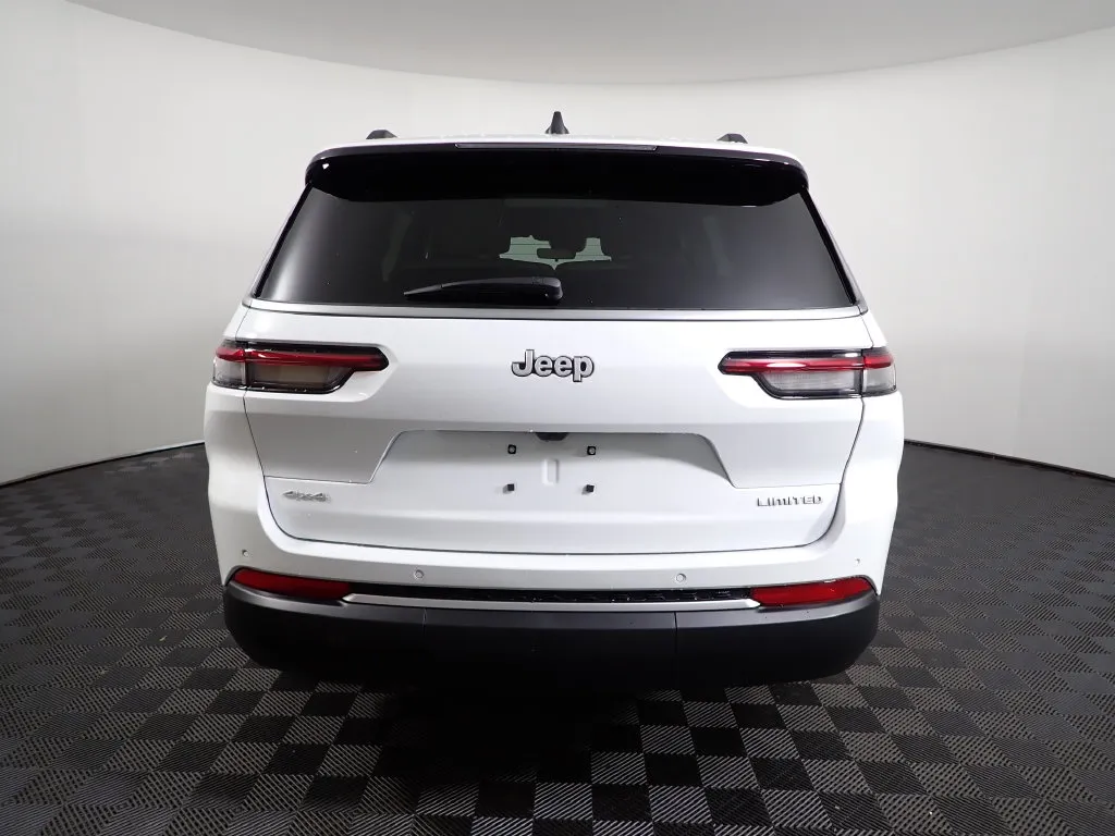 Jeep Grand Cherokee L photo 14