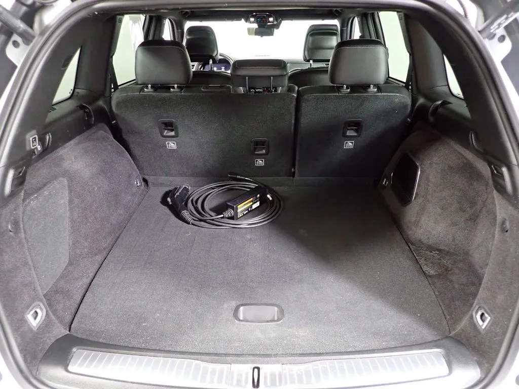 Jeep Grand Cherokee photo 17