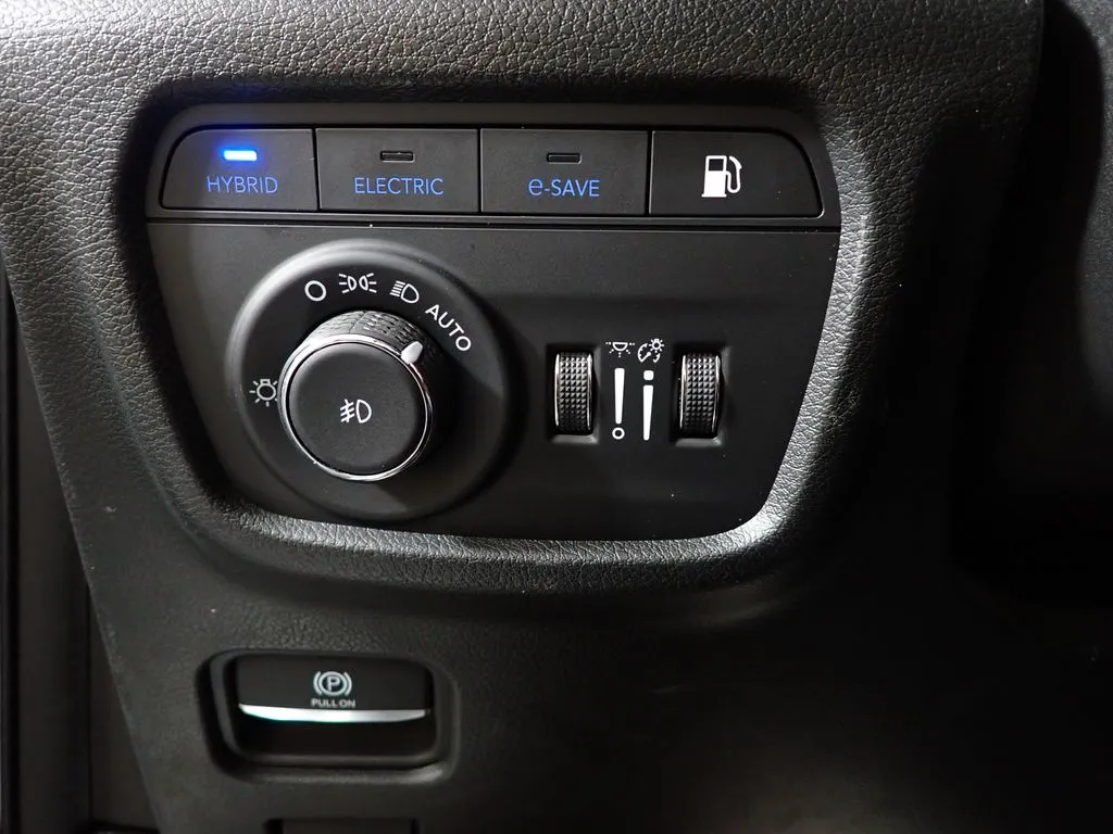 Jeep Grand Cherokee photo 28