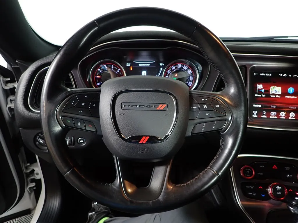 Dodge Challenger photo 26