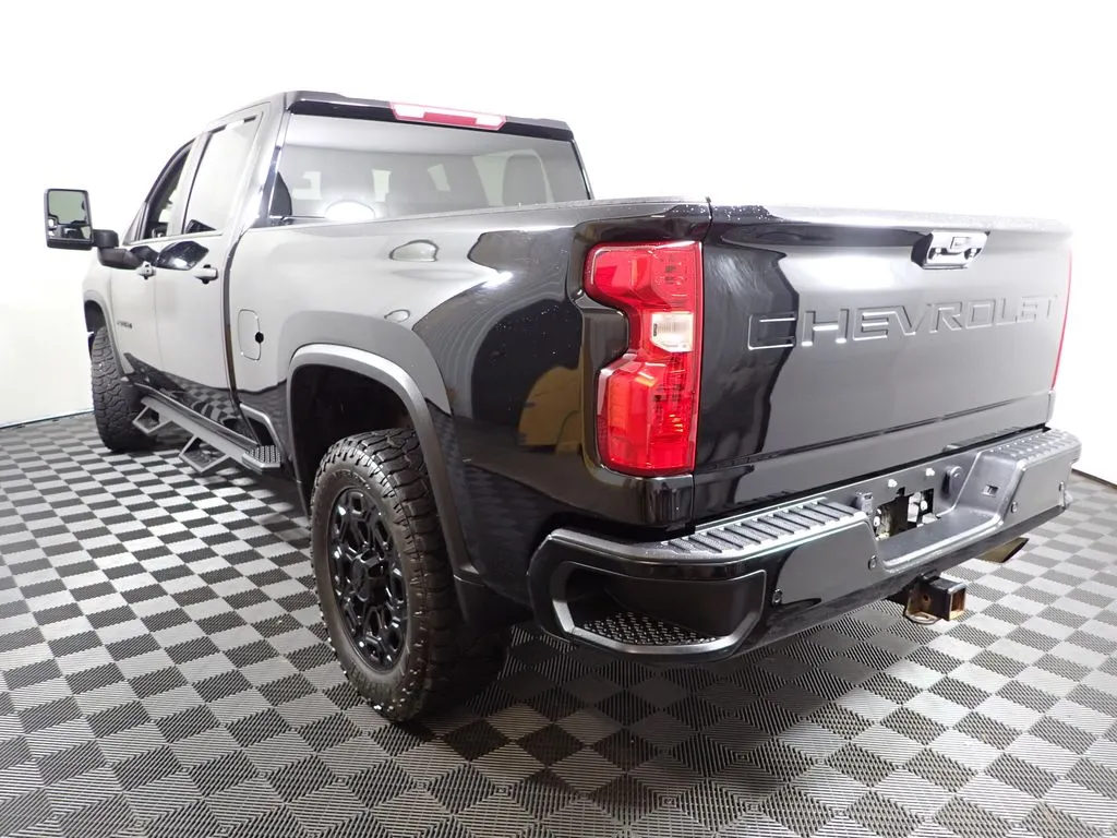 2024 Chevrolet Silverado 2500HD Custom - Photo 12