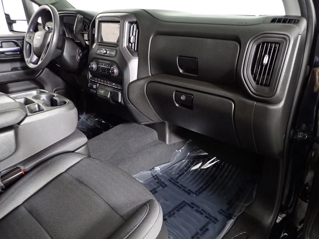 2024 Chevrolet Silverado 2500HD Custom - Photo 38