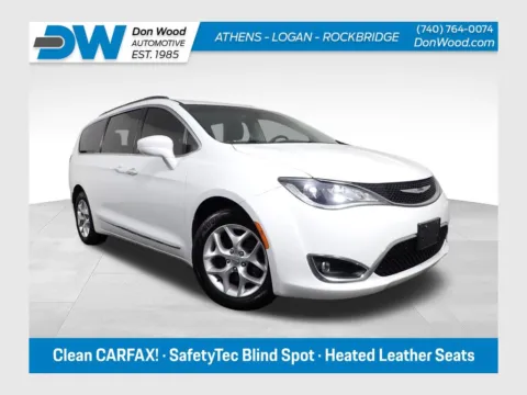 White 2017 Chrysler Pacifica Touring L for sale in Rockbridge, OH