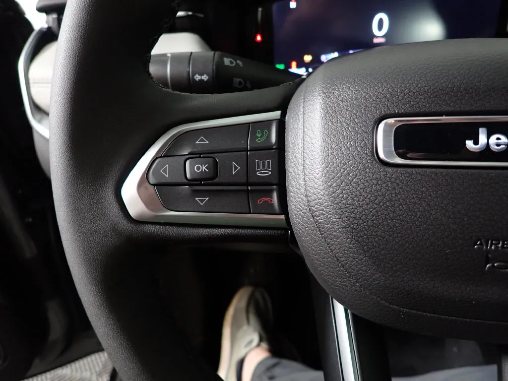 Jeep Compass photo 26