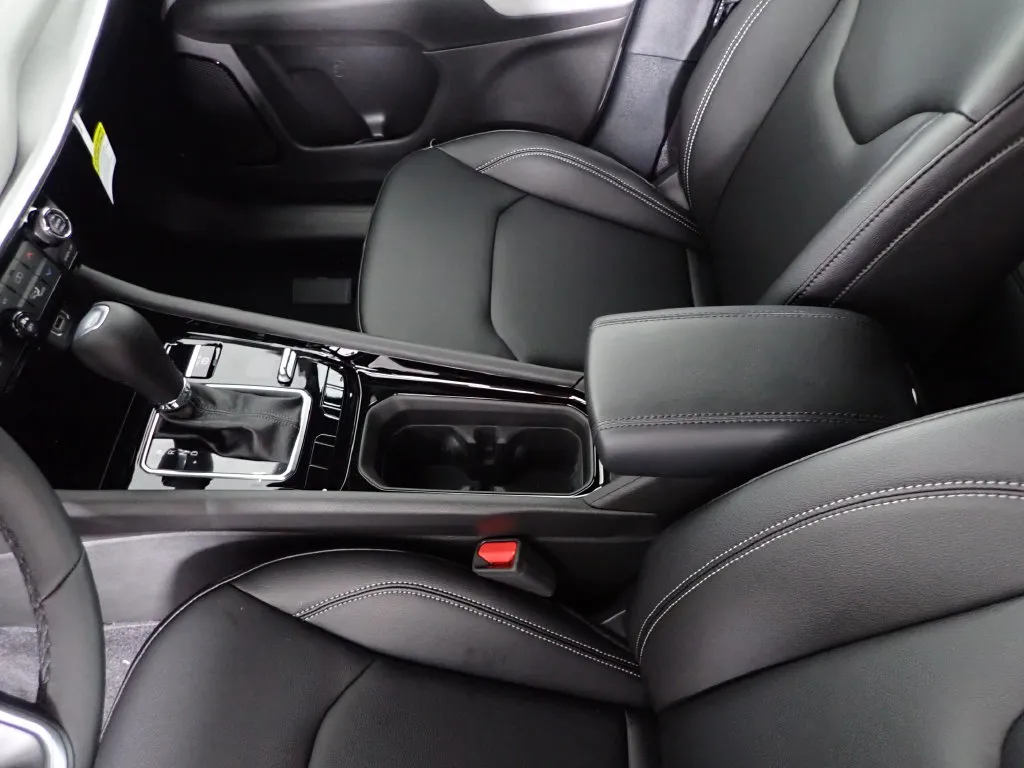Jeep Compass photo 29