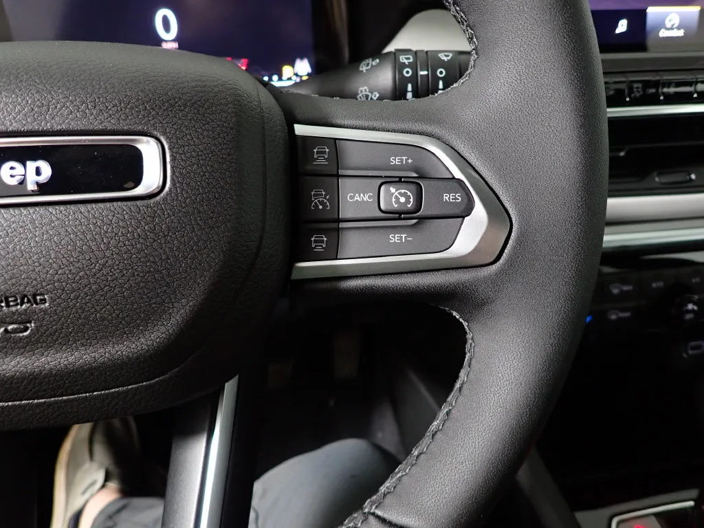 Jeep Compass photo 27