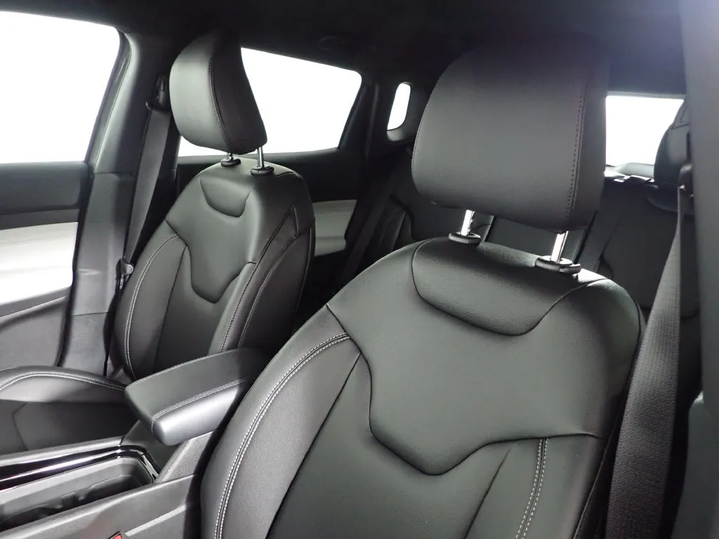 Jeep Compass photo 21