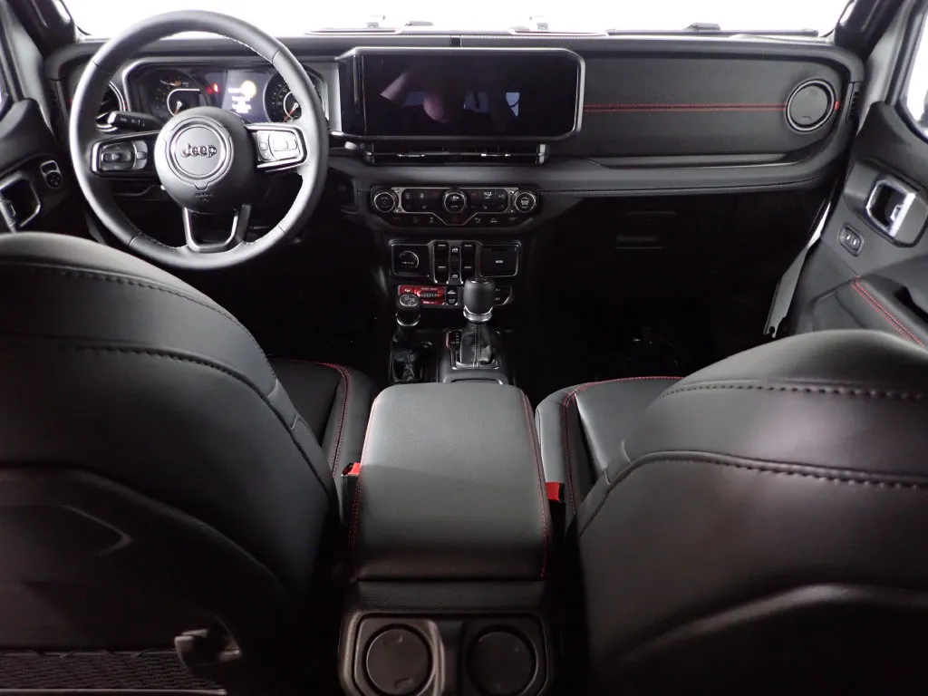 Jeep Wrangler photo 33