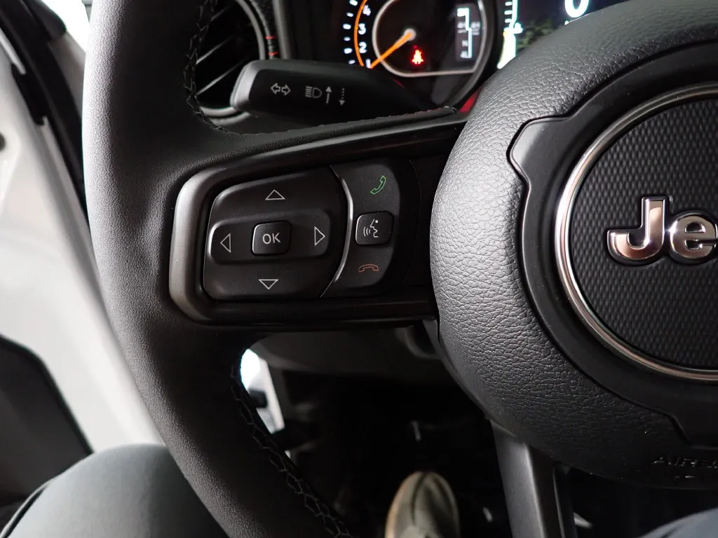 Jeep Wrangler photo 29