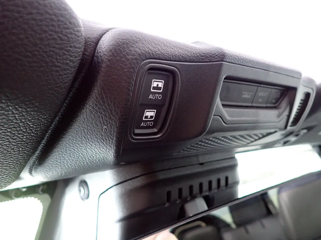 Jeep Wrangler photo 8