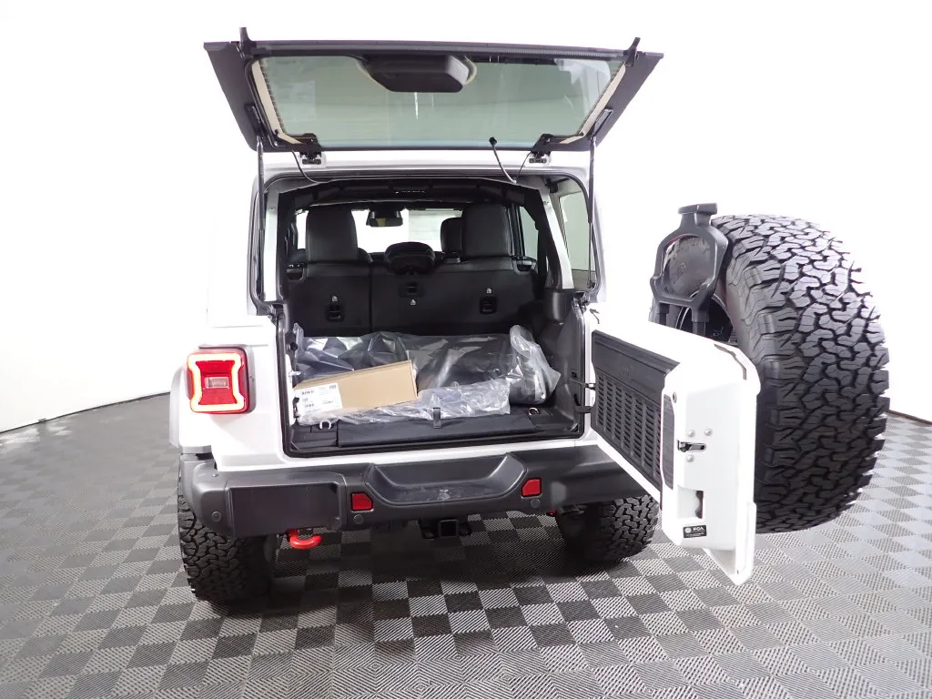 Jeep Wrangler photo 17
