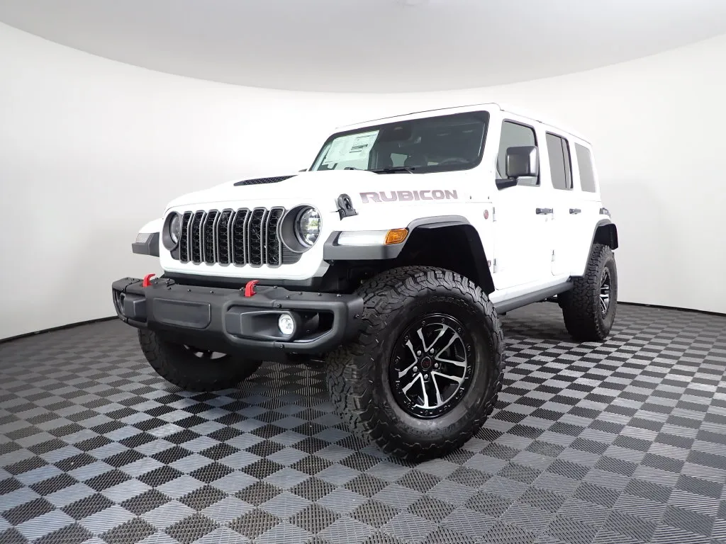 Jeep Wrangler photo 2