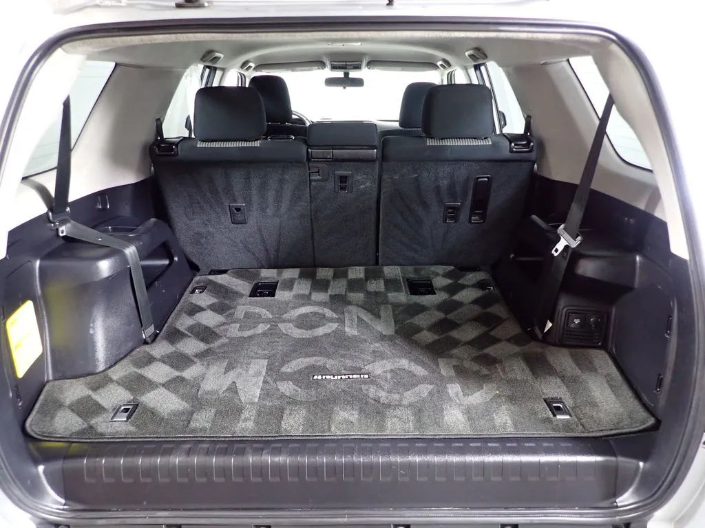 Toyota 4Runner photo 15