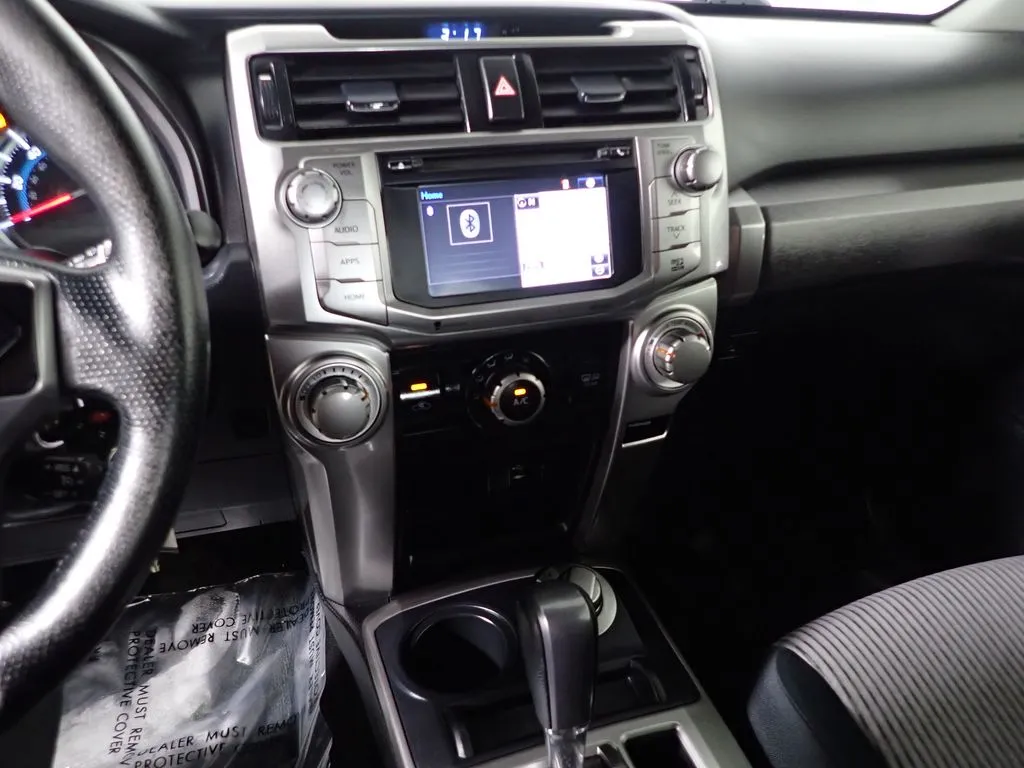Toyota 4Runner photo 28