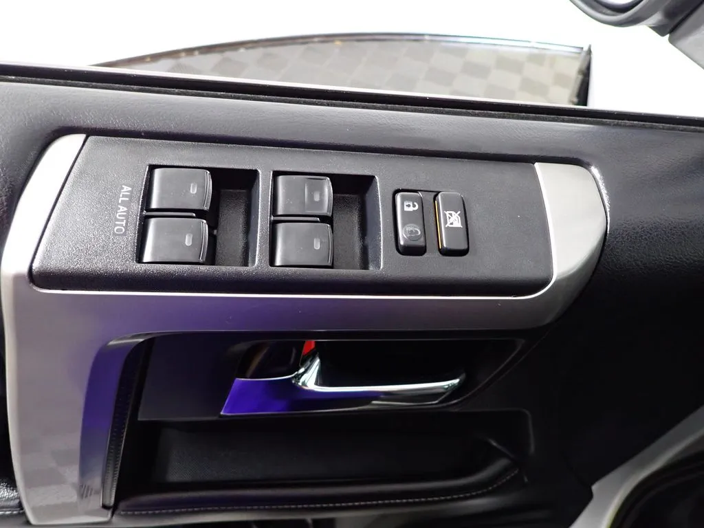 Toyota 4Runner photo 19