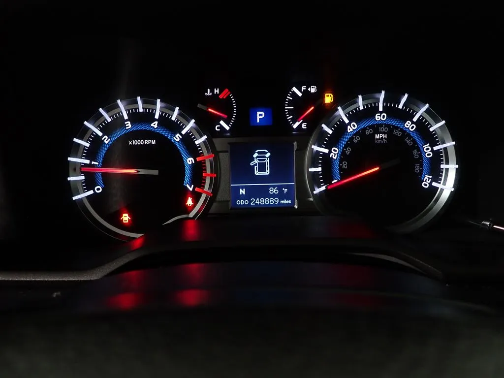 Toyota 4Runner photo 24