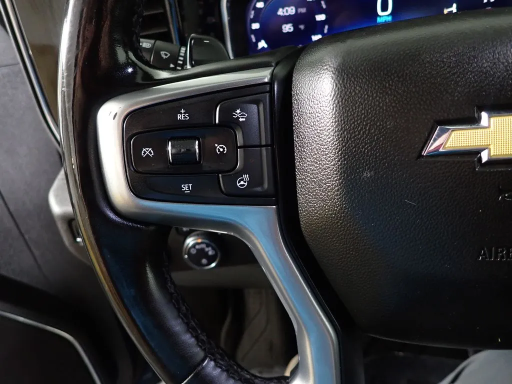 Chevrolet Silverado photo 26
