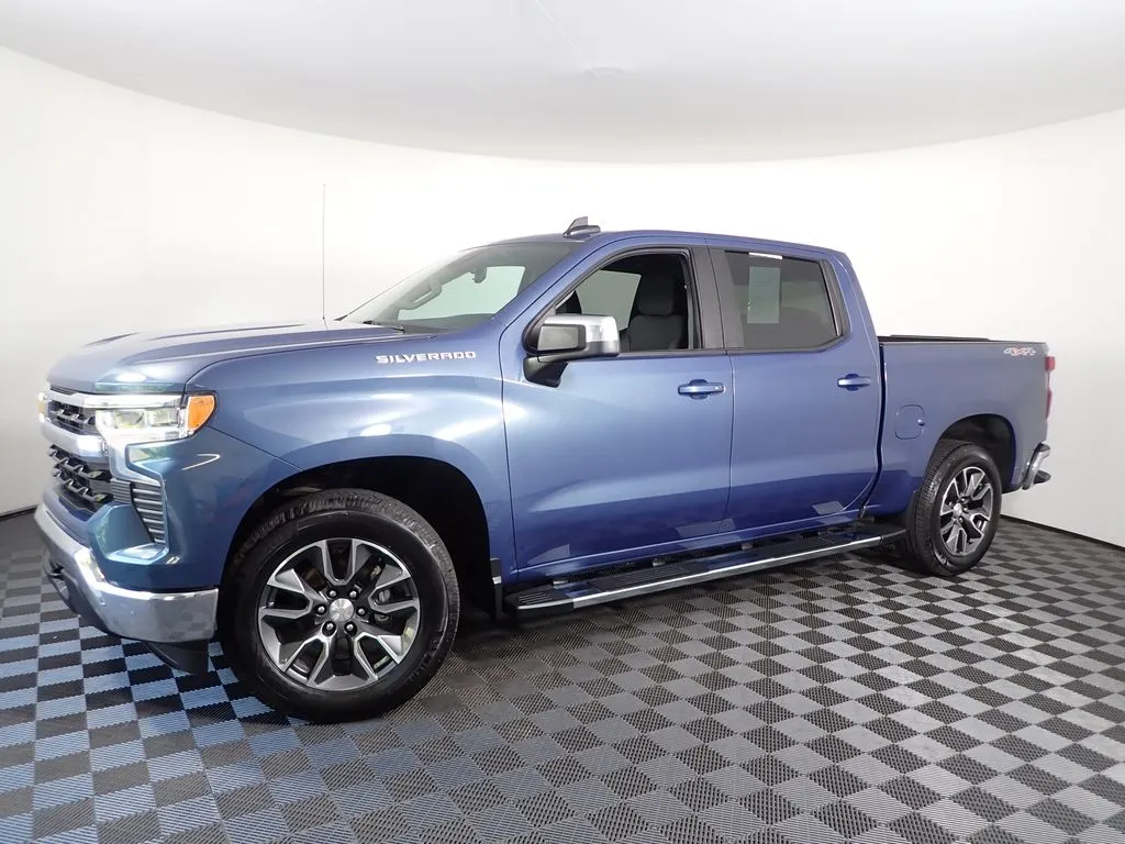 Chevrolet Silverado photo 10