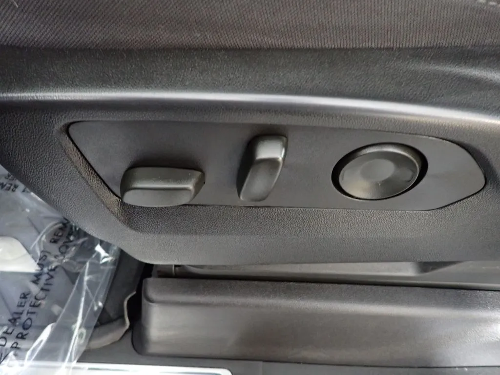 Chevrolet Silverado photo 22