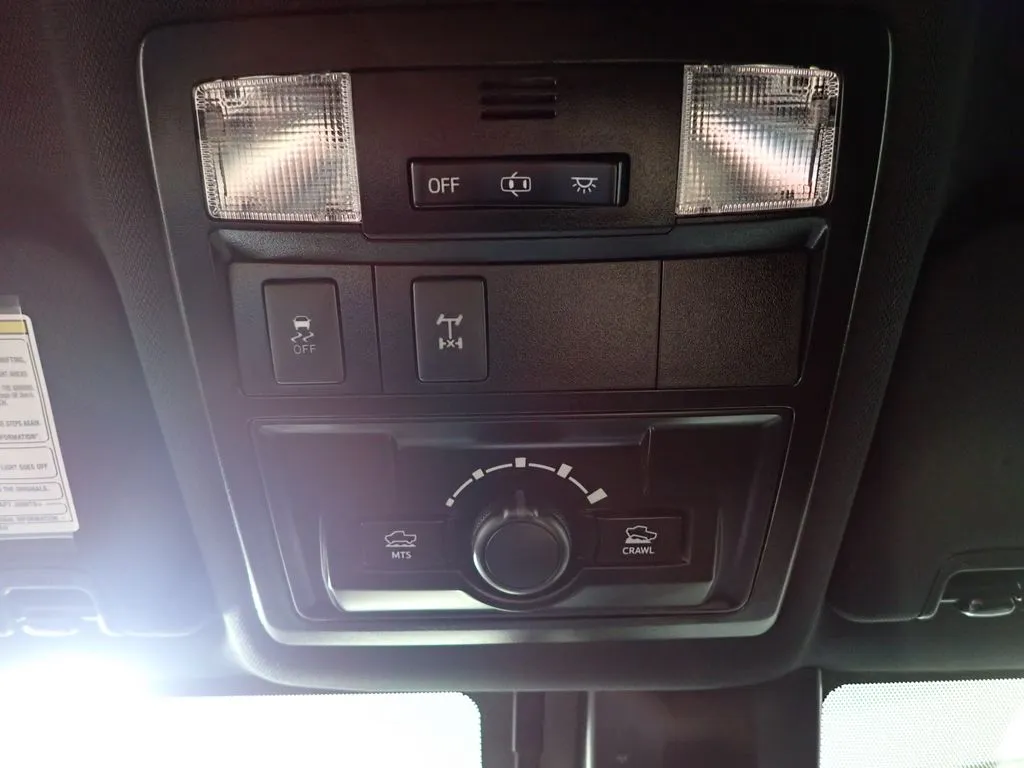 Toyota Tacoma photo 7