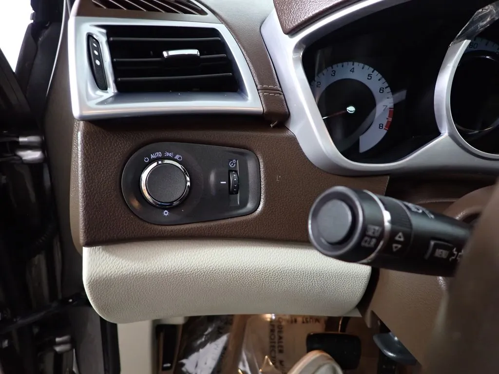 Cadillac SRX photo 23