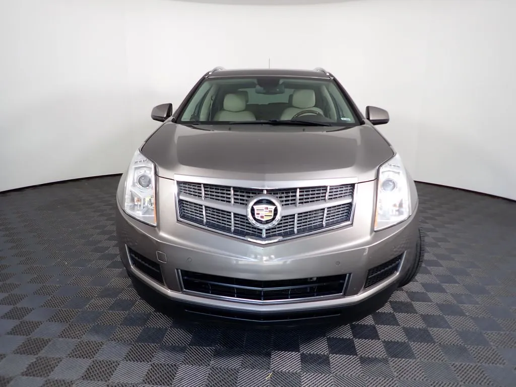 Cadillac SRX photo 8