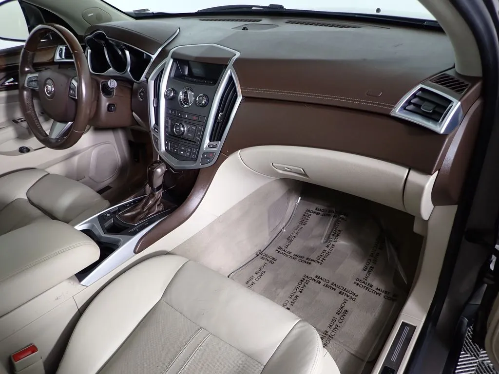 Cadillac SRX photo 37