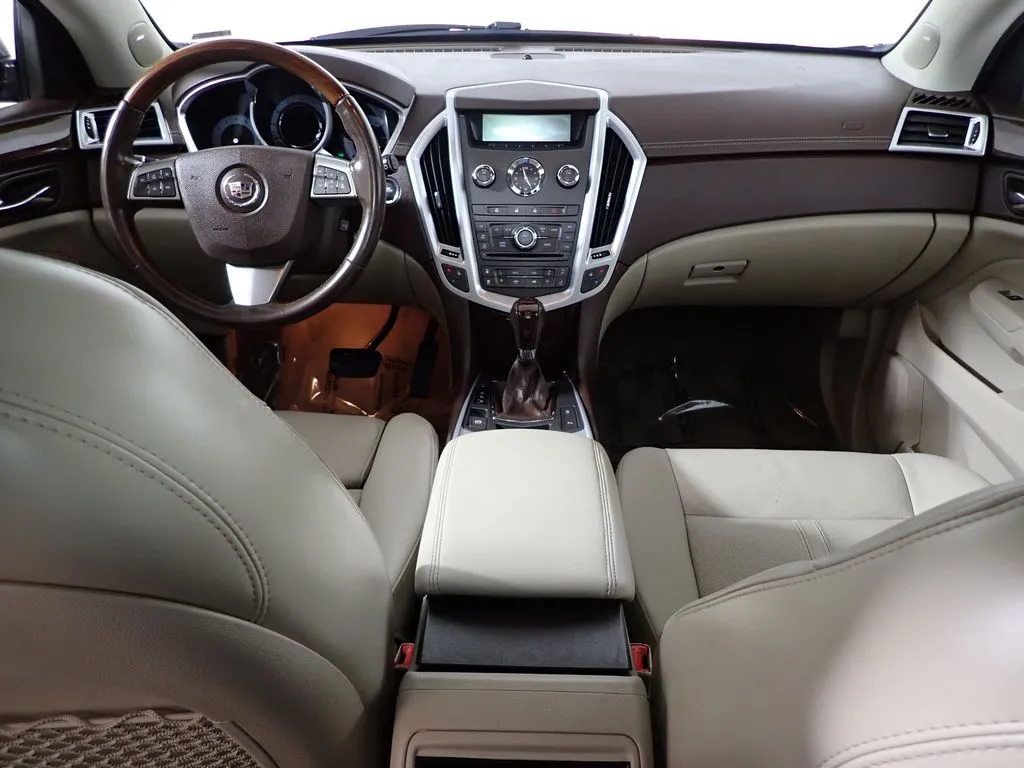 Cadillac SRX photo 30