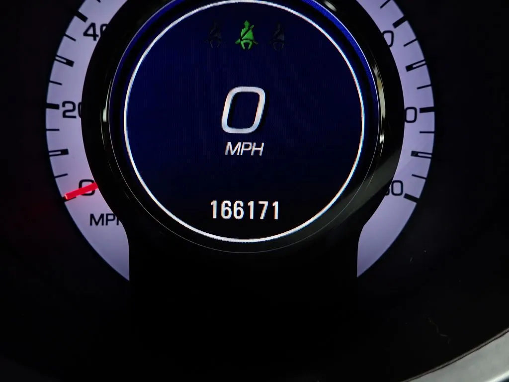 Cadillac SRX photo 42