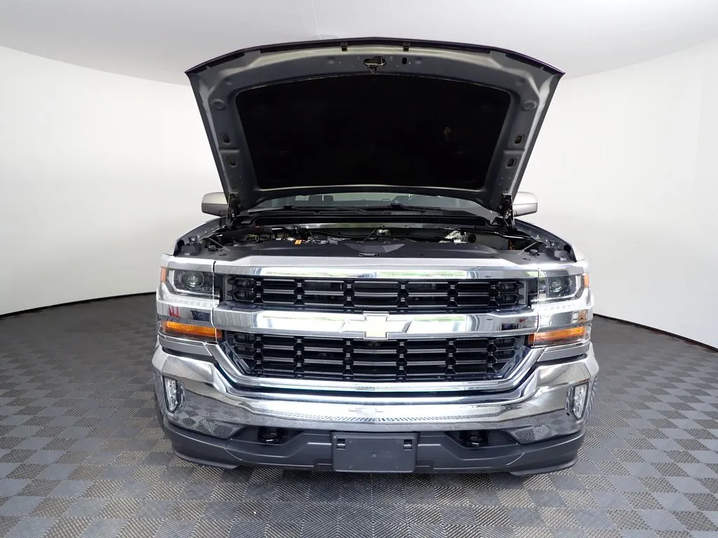 Chevrolet Silverado photo 38