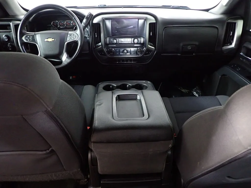 Chevrolet Silverado photo 28