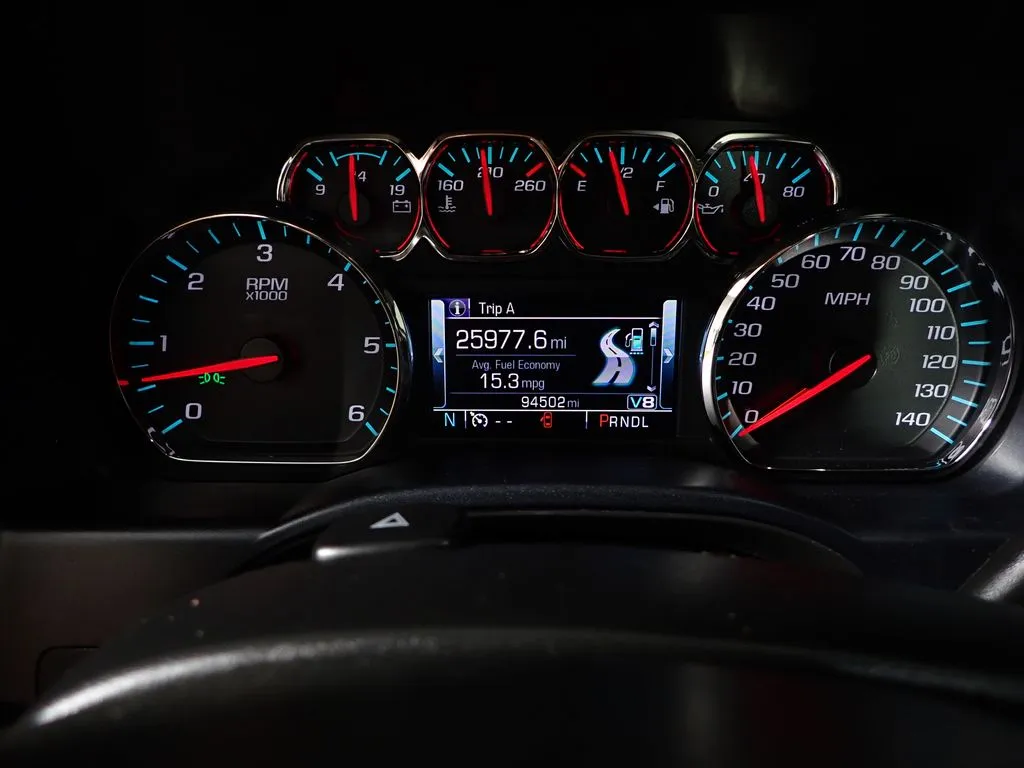 Chevrolet Silverado photo 22