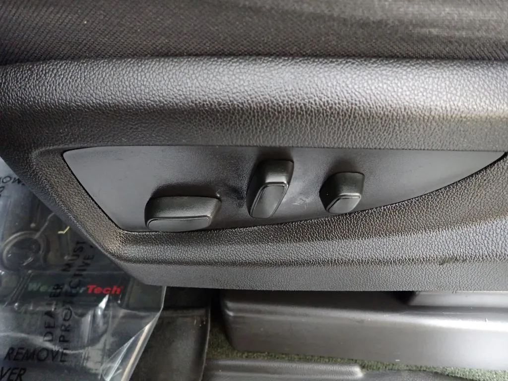 Chevrolet Silverado photo 20