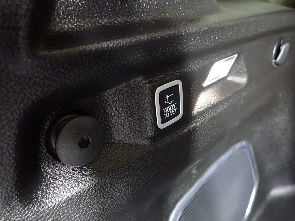 Jeep Grand Cherokee L photo 15