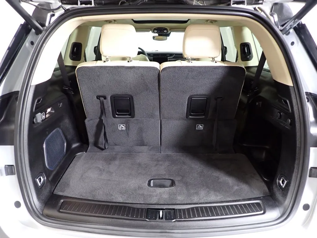 Jeep Grand Cherokee L photo 14