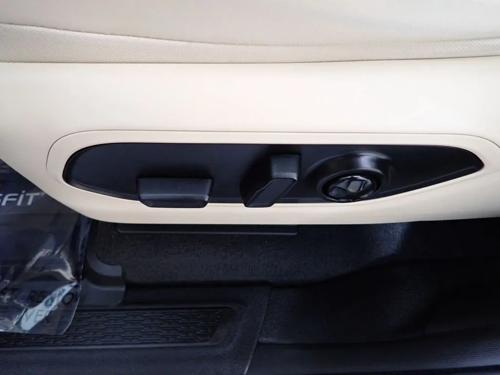 Jeep Grand Cherokee L photo 22