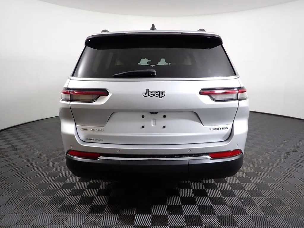 Jeep Grand Cherokee L photo 12