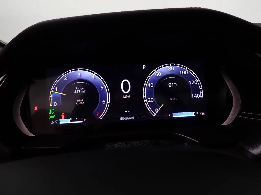 Jeep Grand Cherokee L photo 24