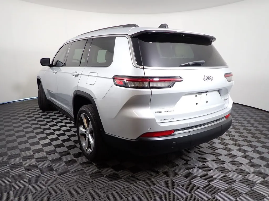 Jeep Grand Cherokee L photo 11