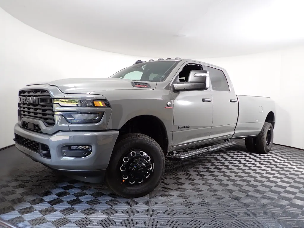 Ram 3500 photo 2