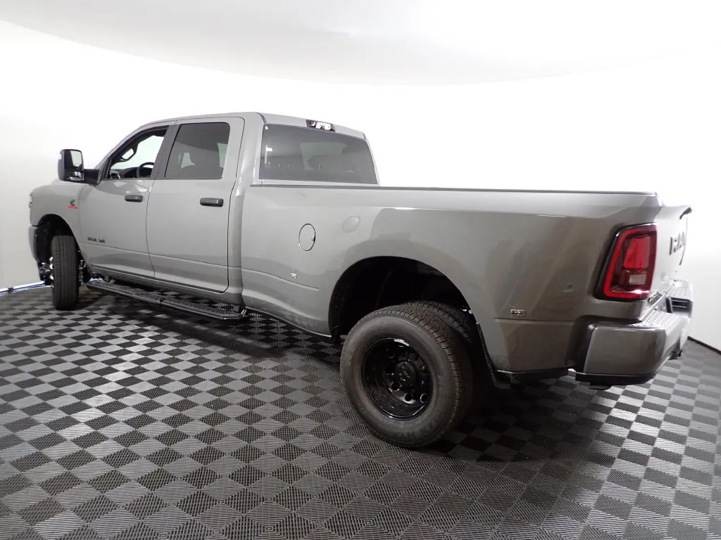 Ram 3500 photo 11