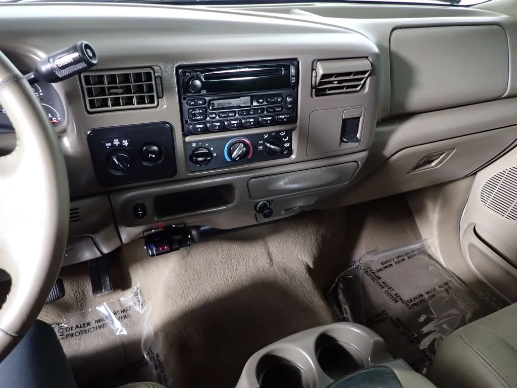 Ford F-250SD photo 22