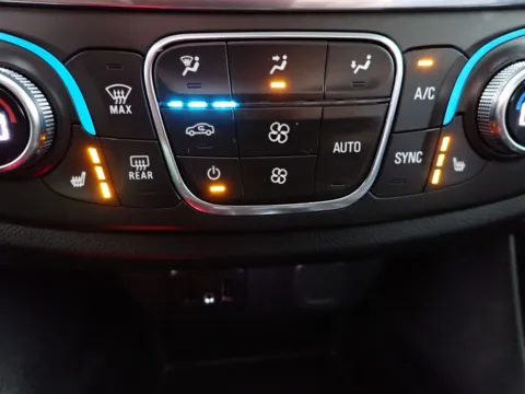 More photos of 2019 Chevrolet Traverse LT at Don Wood Chrysler Dodge Jeep Ram, OH