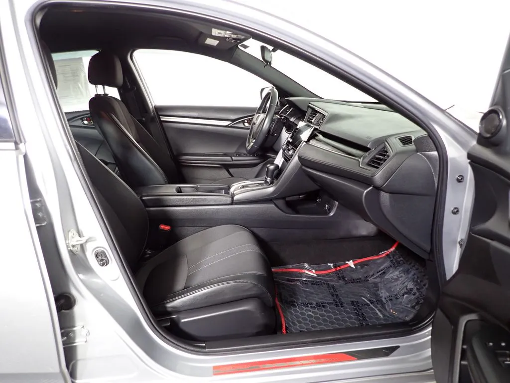 Honda Civic photo 32