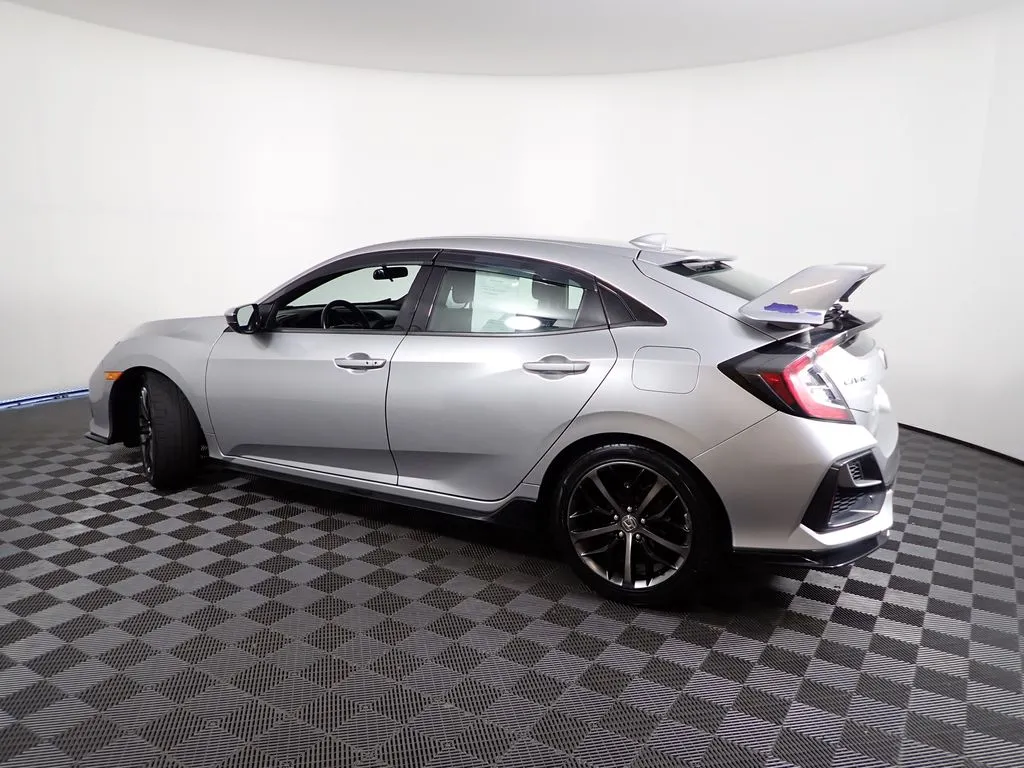 Honda Civic photo 8