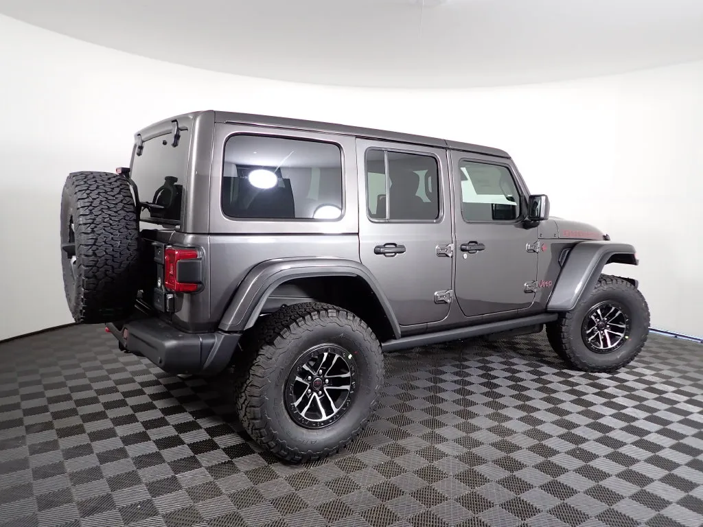 Jeep Wrangler photo 19