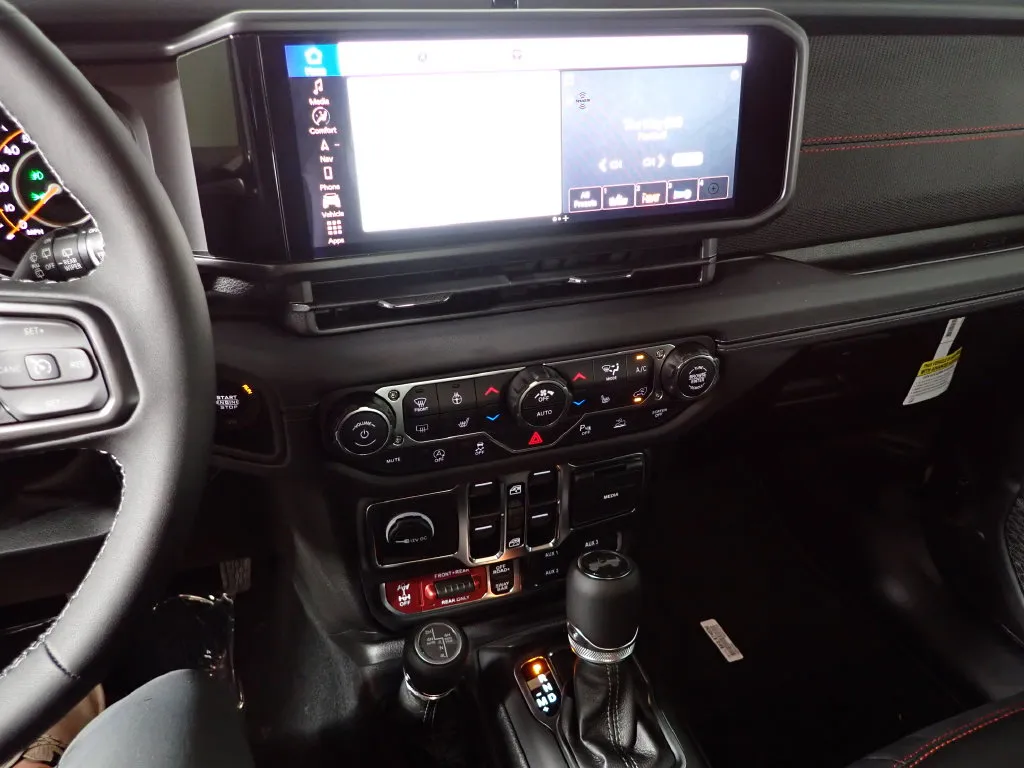 Jeep Wrangler photo 30