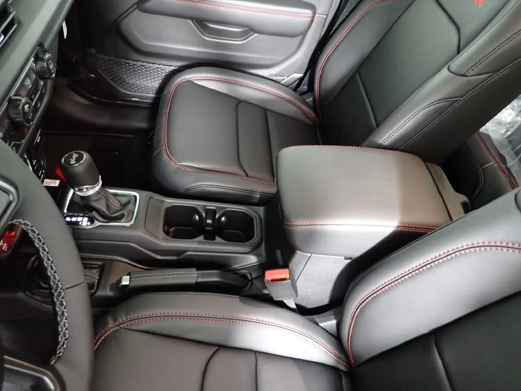 Jeep Wrangler photo 31