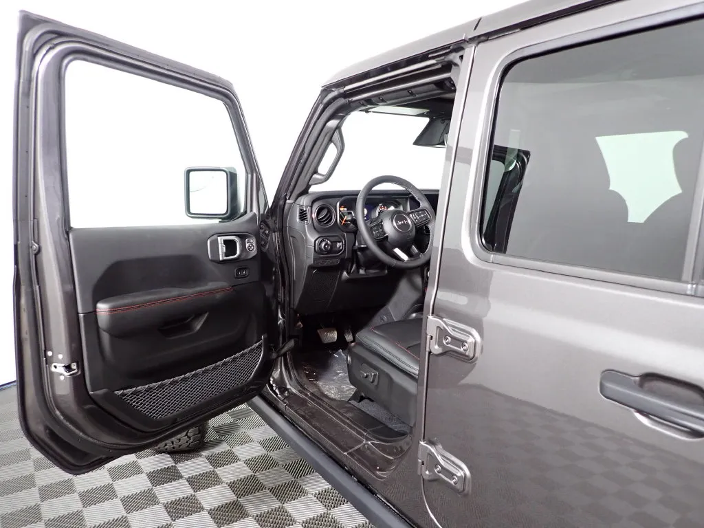 Jeep Wrangler photo 20