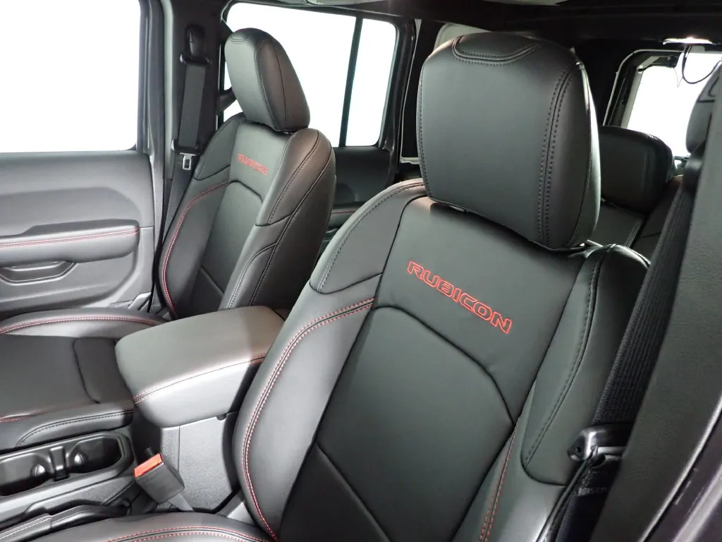 Jeep Wrangler photo 23